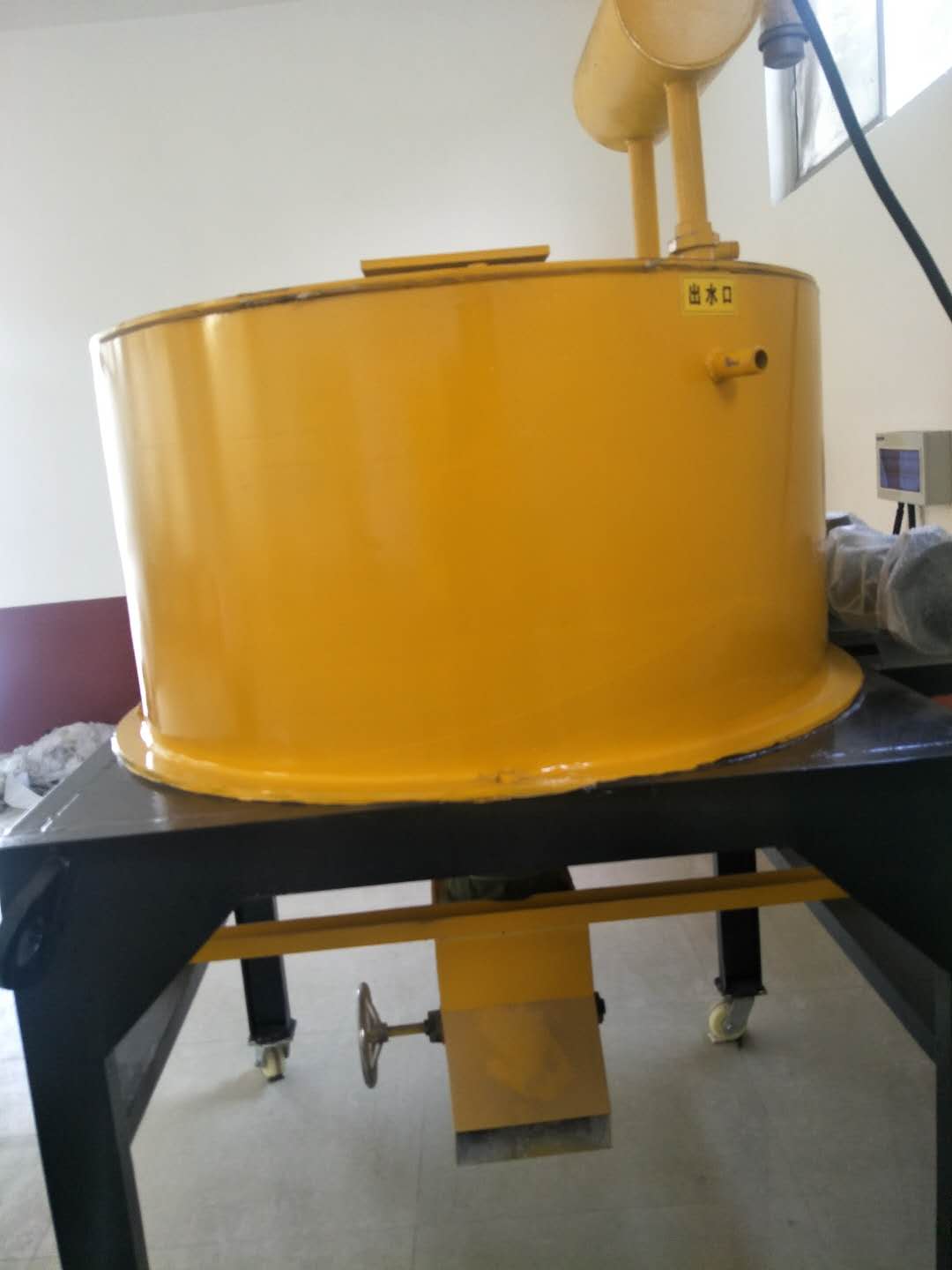 �DƬ���Q��ʯӢ�ۡ��Lʯ��늴ų��F�C
�c���Δ���2742��